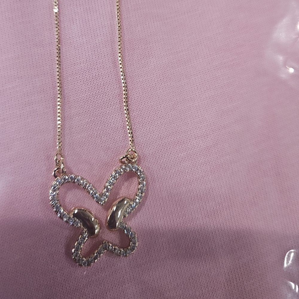 Elegant Gold and Silver Heart Necklace